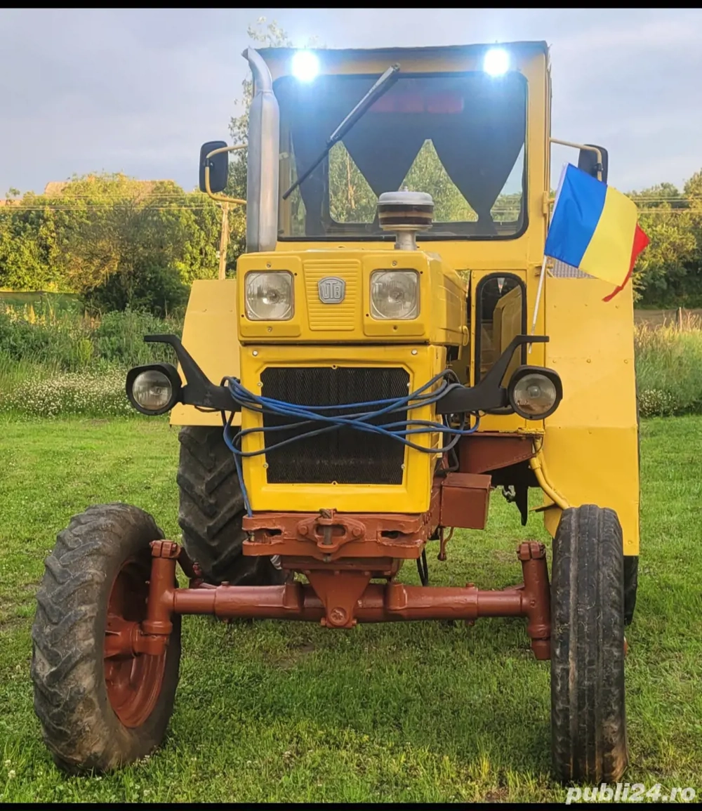 Vând tractor U650 