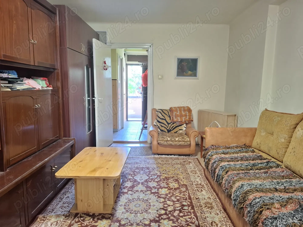 Apartament 2 camere, decomandat   ultracentral, aproape de  Hotel Continental și Fac. de Medicinia