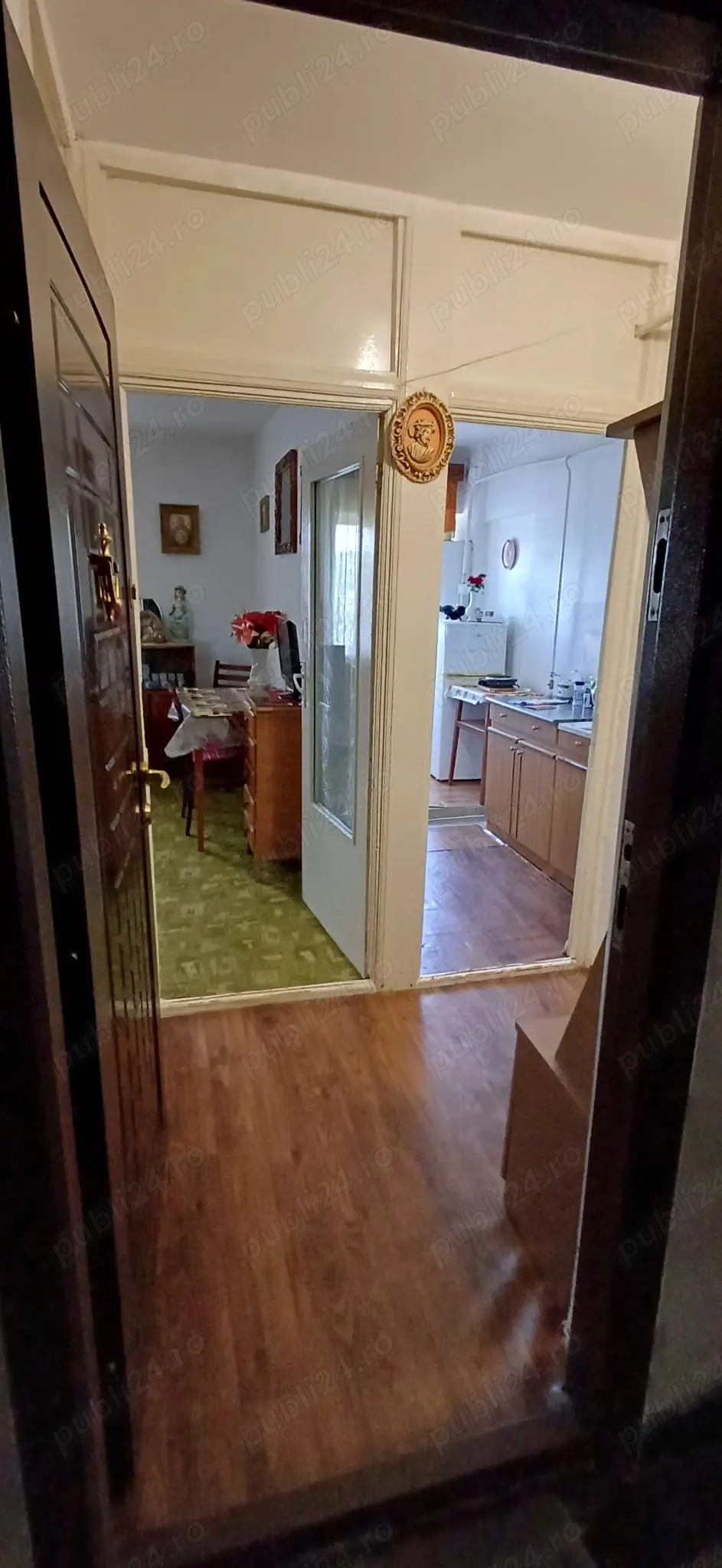 Vand garsoniera, 27 mp, Falticeni Vand garsoniera, 27 mp, Falticeni