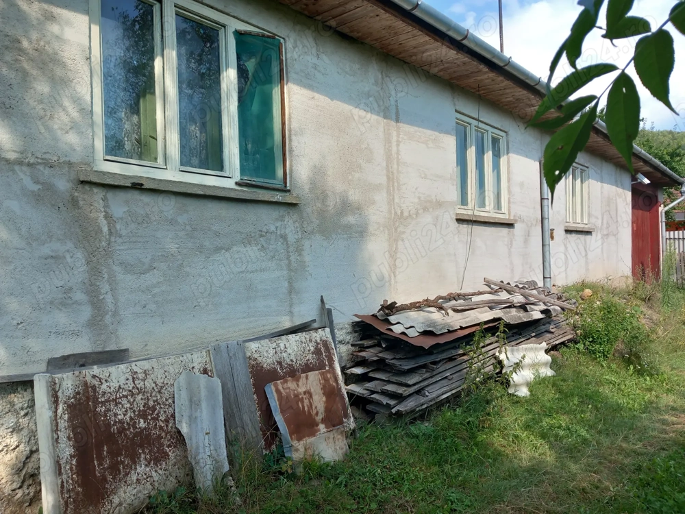 Casă de vînzare  Casă de vînzare