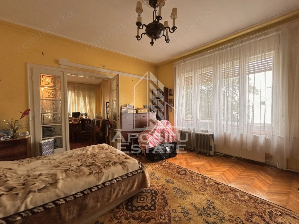 Apartament 3 camere spatios, in zona Ultracentrala cu garaj