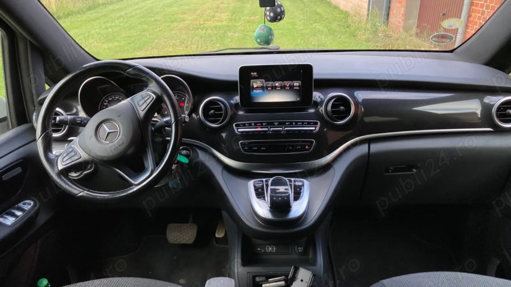 Mercedes-Benz V 220 cutie automata - 7 locuri