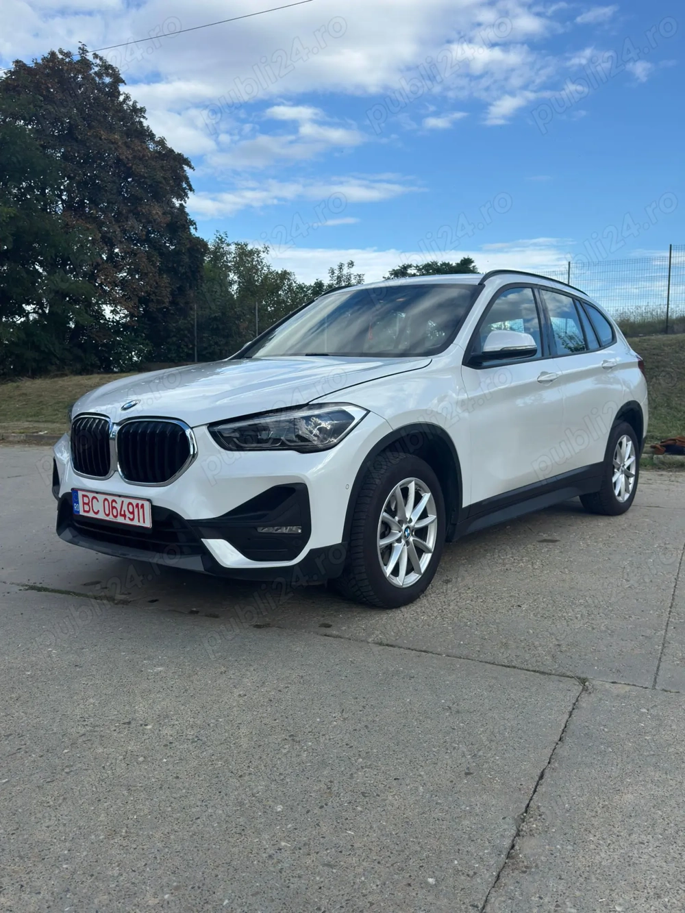 BMW X1 SDrive18d, an 2022, 150 CP, cutie automată, 90.000 km