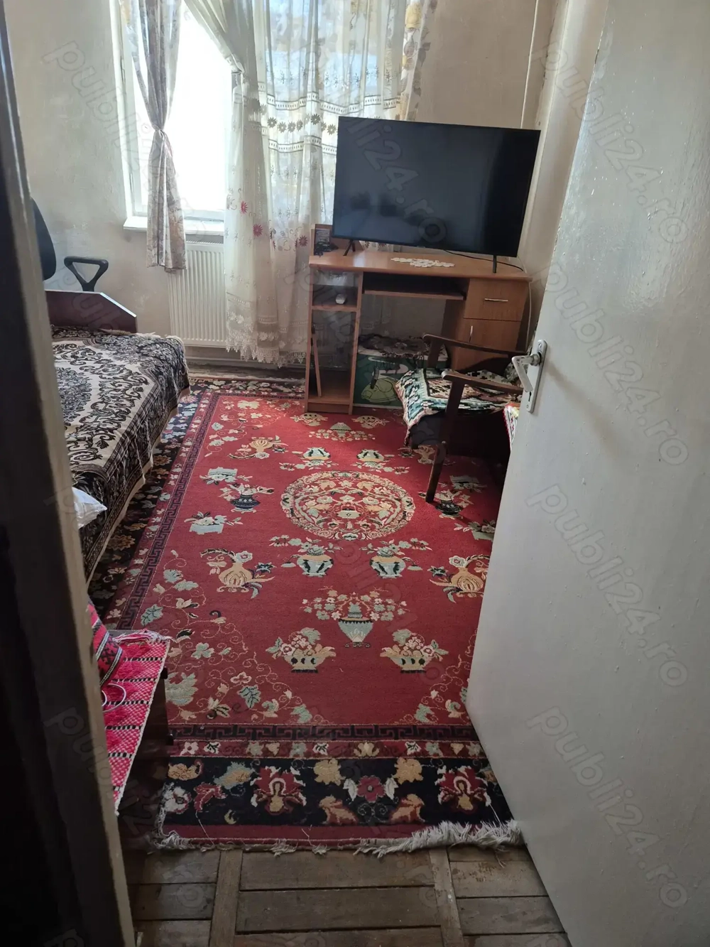 Apartament cu patru camere