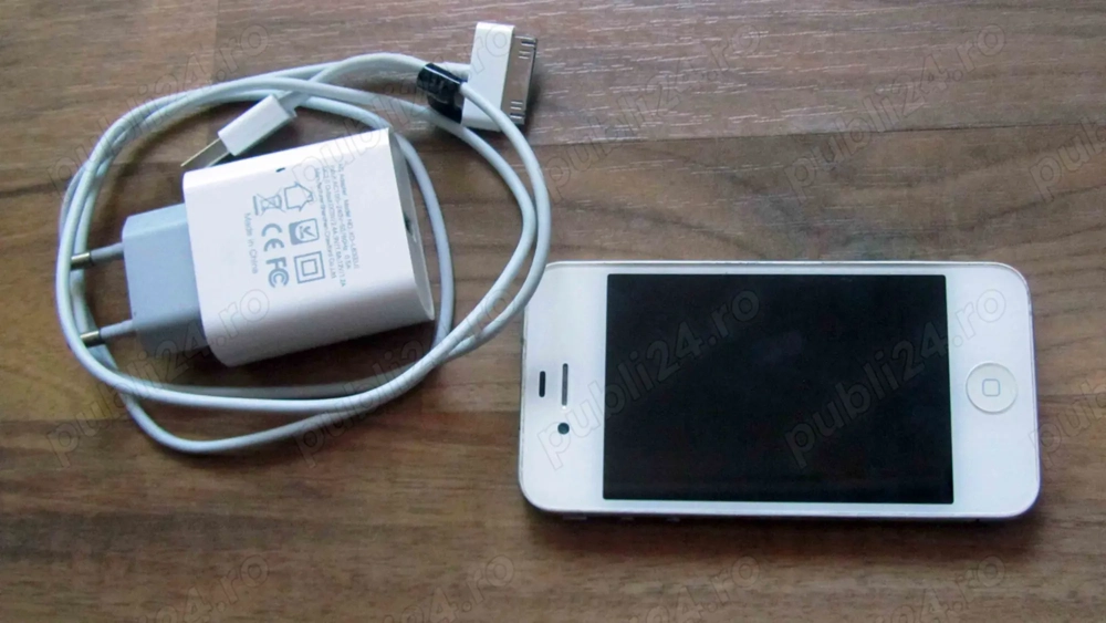 Vand Iphone 4S alb