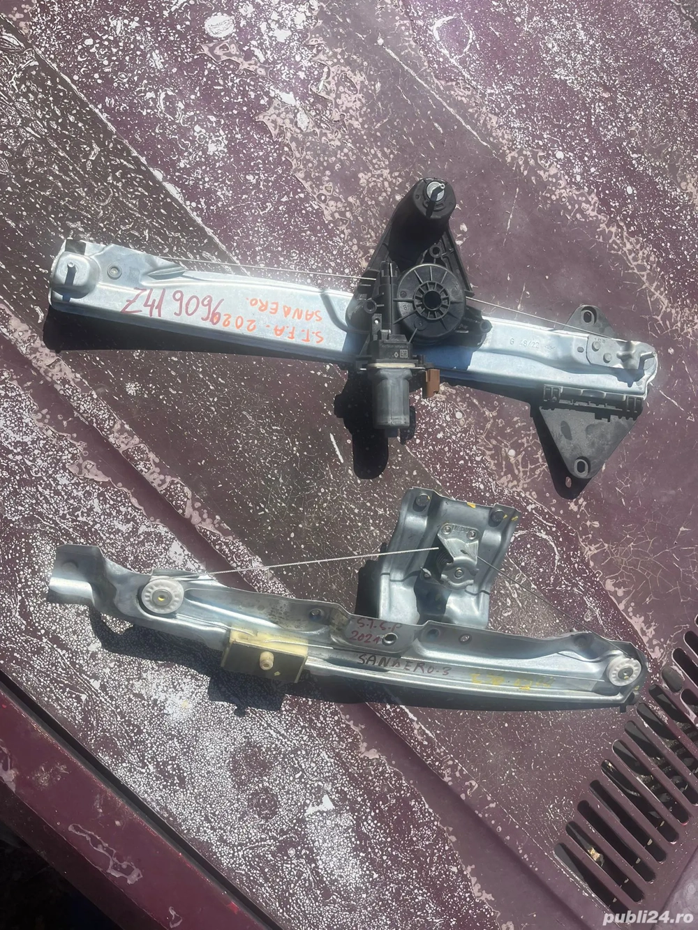 Vând macara Dacia sandero 