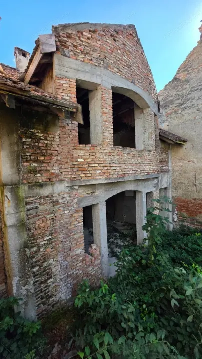 Exclusivitate pe piață - Clădire istorică în centrul orașului