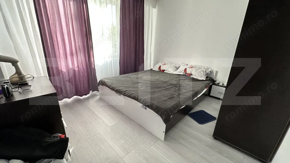 Apartament cu 3 camere, decomandat, cu 2 bai, 70 mp, 