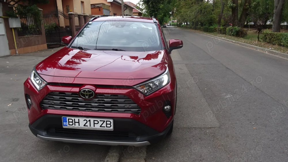 Vand masina Toyota Rav 4