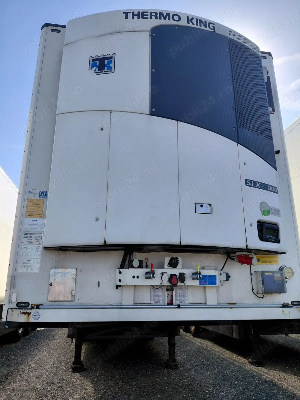 Remorca Schmitz Cargobull   THERMO KING SCB S3B