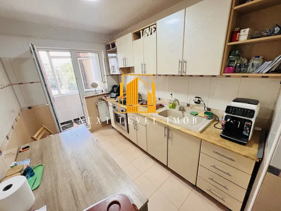 Apartament spațios, 4 camere complet utilat și mobilat – Cartier Nord