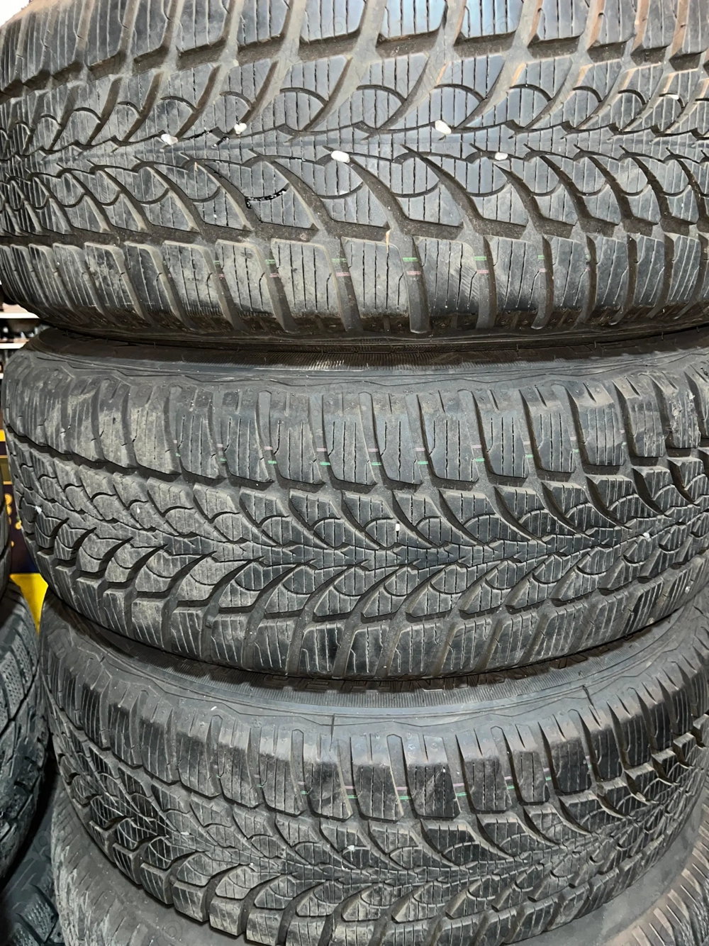 4 jante aliaj BORBET cu anvelope iarna 