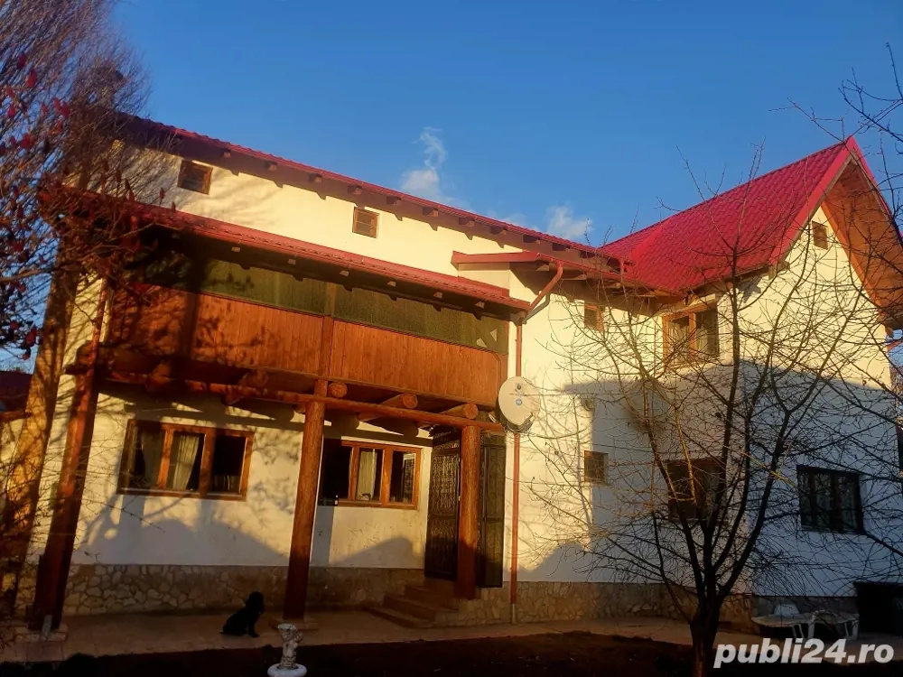 vand casa in chichis