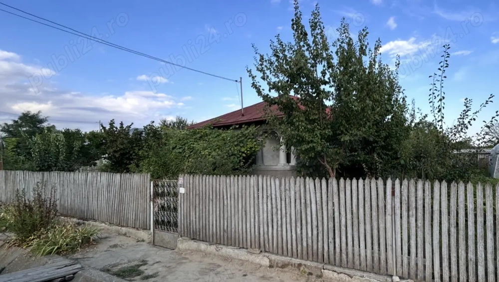 Casă de vânzare + teren 1311mp in sat Unirea, jud.Calarasi