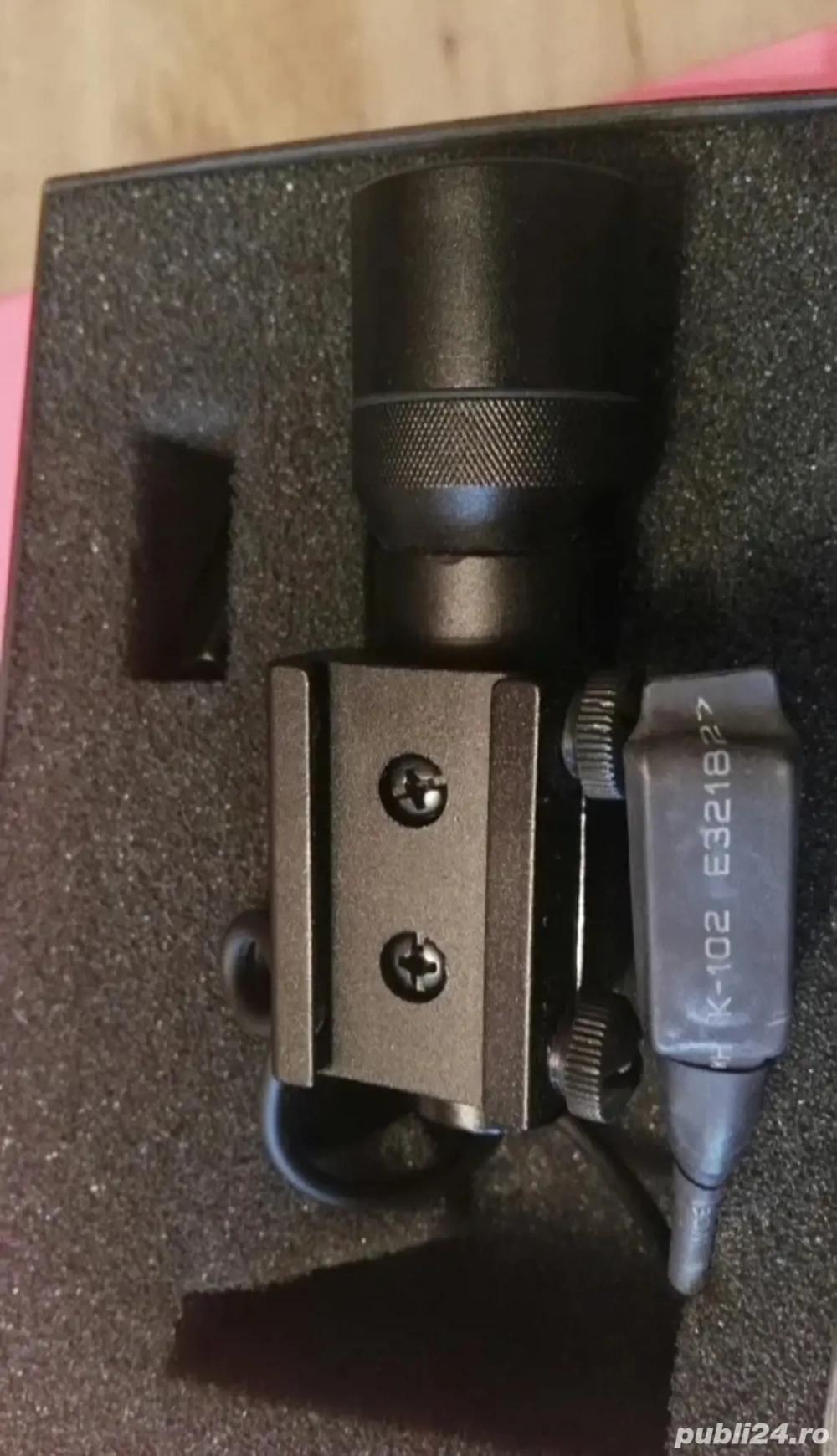 Sistem ochire cu laser și lanterna 