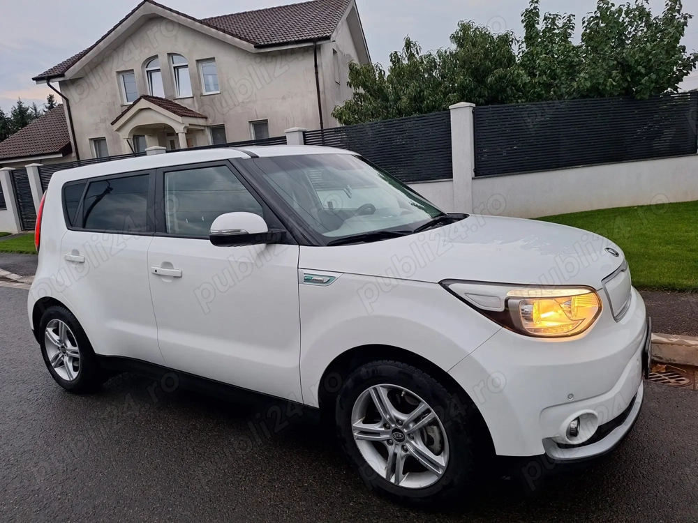 De vânzare Kia Soul Premium (Style)- electrică (garanție)