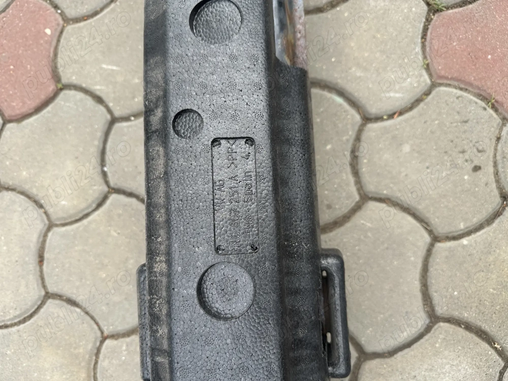 Vând armătură bară spate VW Sharan 