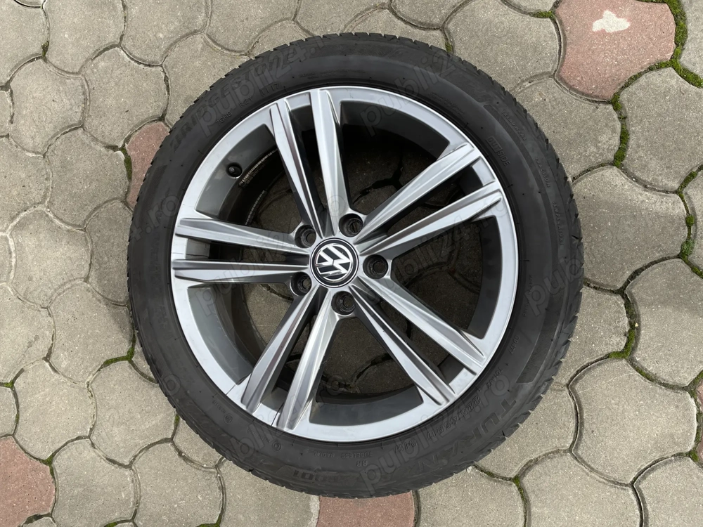 Vând janta originală și cauciuc VW