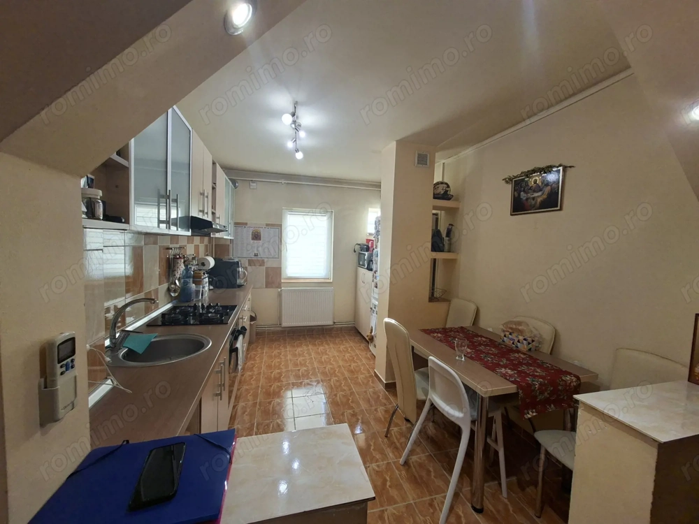 Apartament cu 3 camere - Zona Lipovei, Timișoara