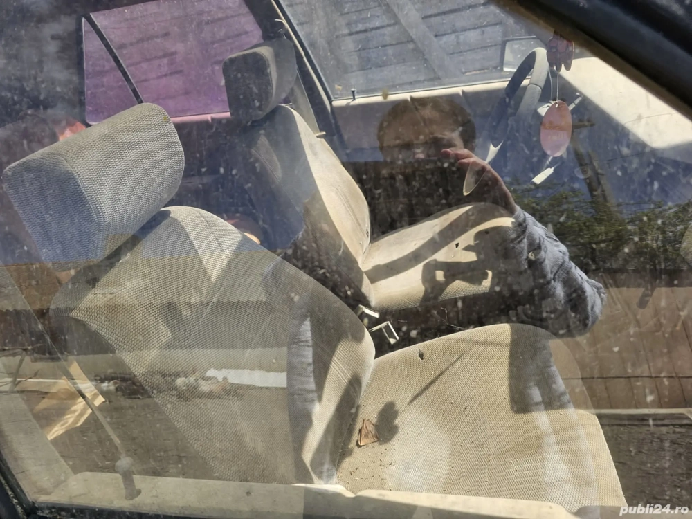 vand masina pentru rabla sau dezmembrari