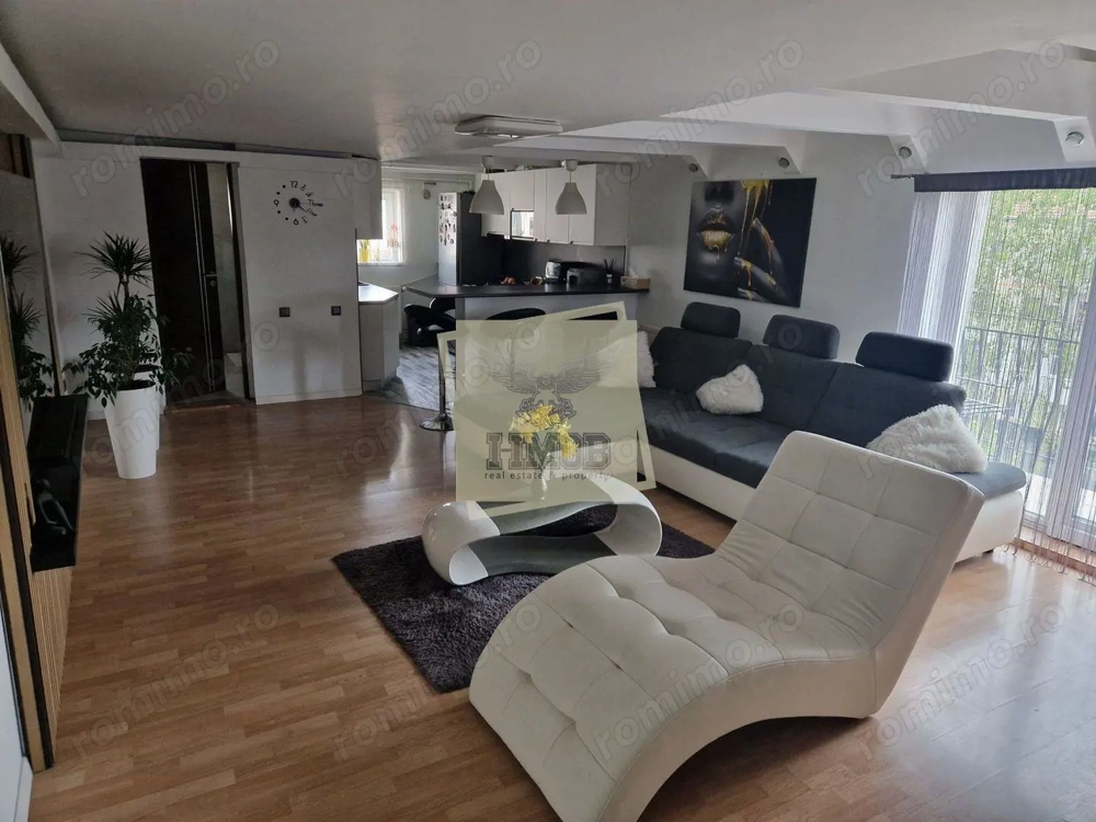 Apartament modern pe 2 niveluri 4 camere 2 bai si 82.4 mpu in Sibiu