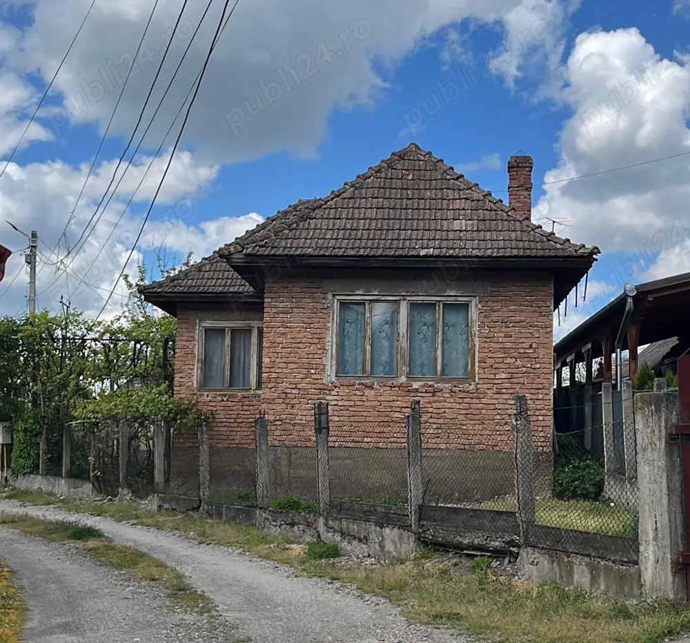 Casă la roșu în Viisoara-centru