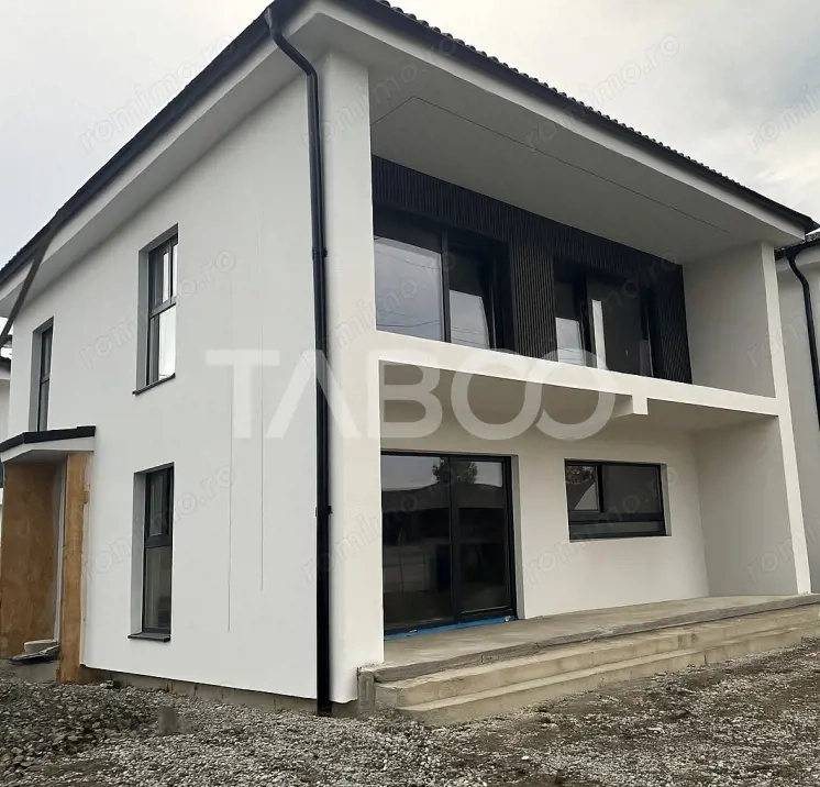 Casa 130 mpu  individuala curte libera 410mp de vanzare zona Selimbar