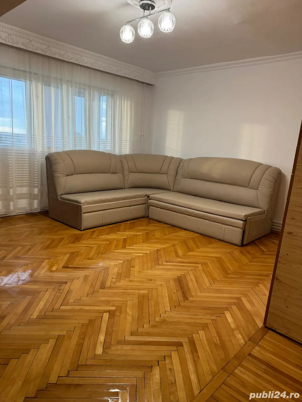 Ap.1 camera ultracentral Ap.1 camera ultracentral