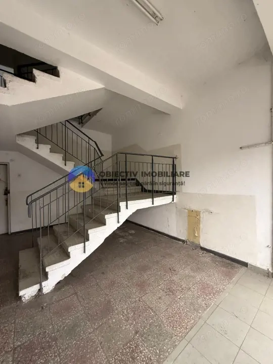 Spațiu comercial de vânzare – 300 mp, zona Mărăței