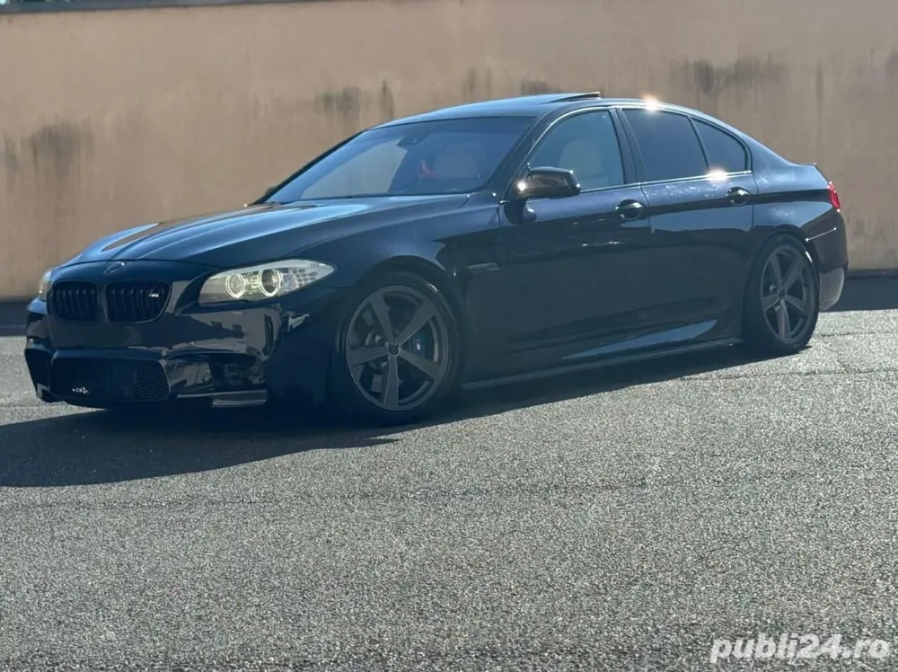 bmw f10 xdrive M550I