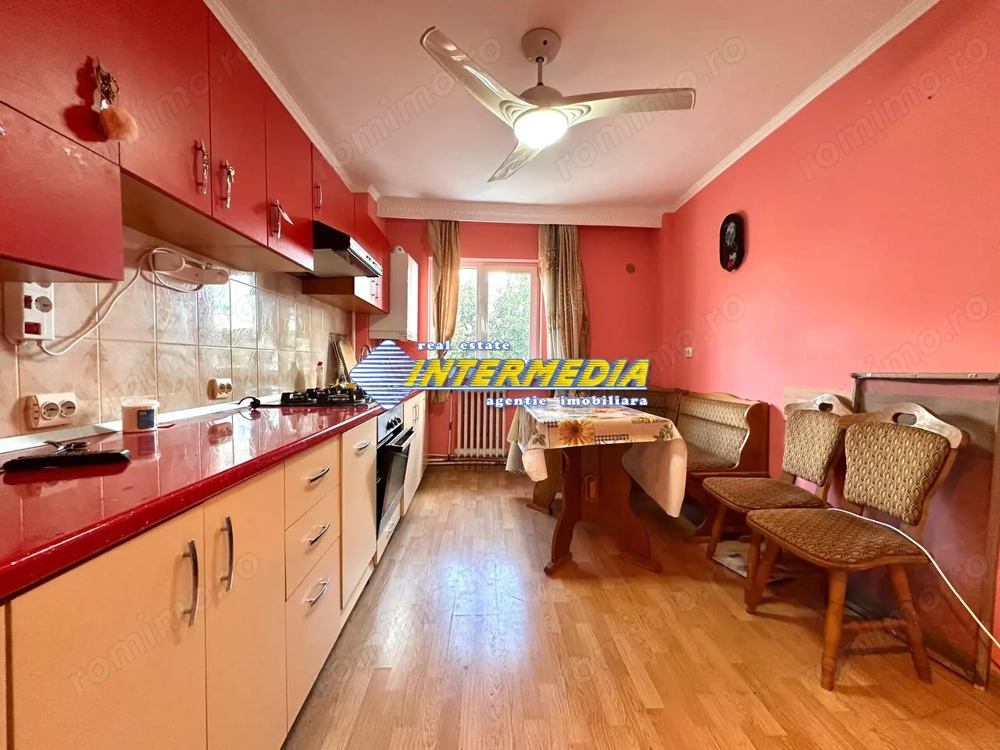 Vanzare Apartament 4 camere Alba Iulia CETATE Mercur 2 bai 90 mp cu balcon si pod