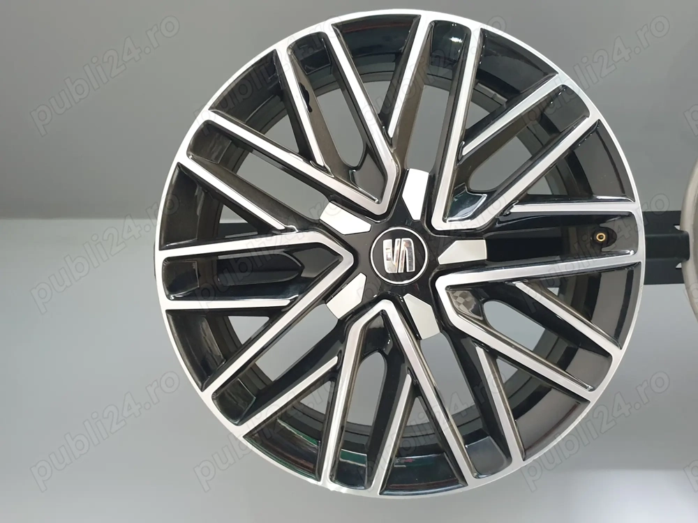 Jante originale Seat 17 inch negru lucios