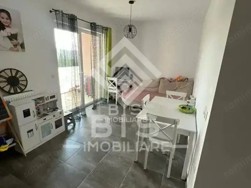 Apartament de vanzare 3 camere - zona ISU