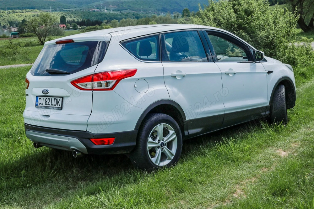 Vând Ford Kuga 2015 