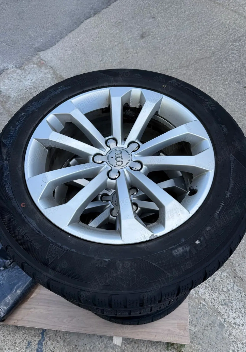 Jante 18" OEM Audi Q5 8J ET39 5x112 + Anvelope SUV de iarnă Kumho 235/60 R18 107H