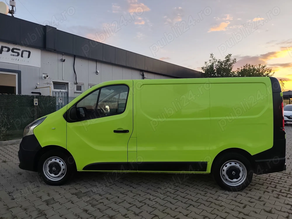 Renault Trafic L1H1 1.6 - 95 cp, an 2017, Garantie 12 luni ! 