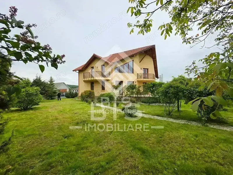 Vilă cu grădină 1200 mp, Unirea - Alegerea Perfectă pentru Famili