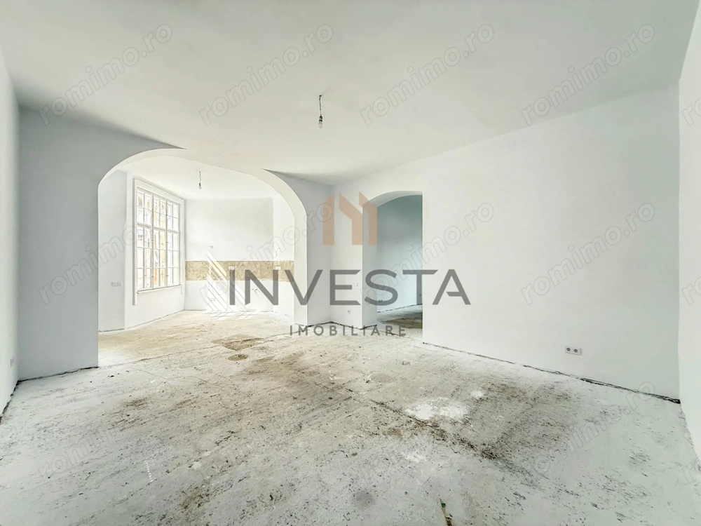 Casa semifinisata de vanzare pe strada Brasov!