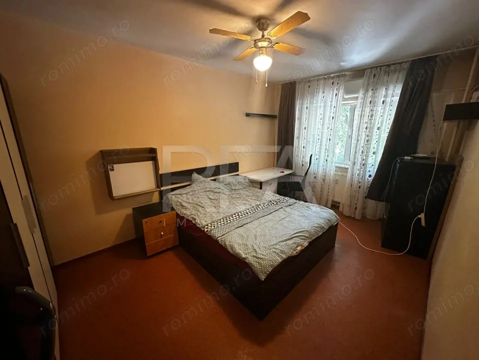 Apartament 3 Camere , Decomandat , Podul Giurgiului