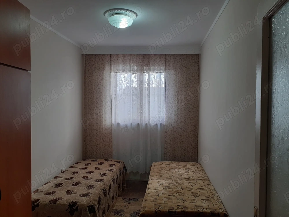 Vanzare Apartament 3 camere cf.2, etajul 4, Zona Hipodrom la G-uri, cadastru. 