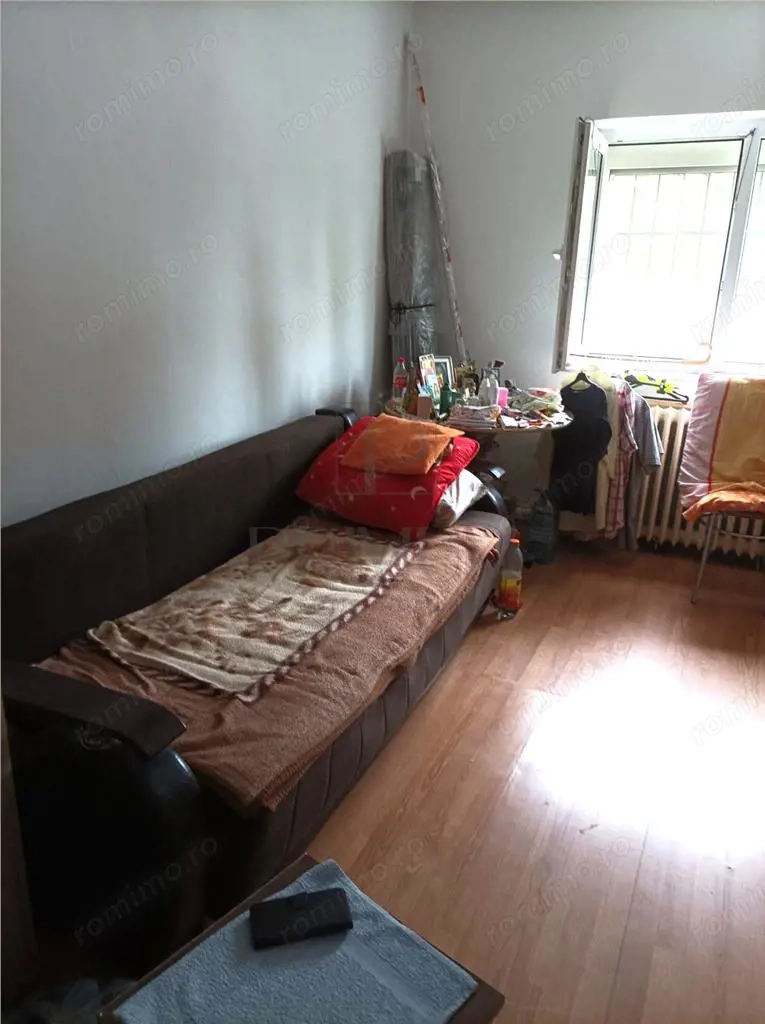 Garsoniera - Mobilata si Utilata - Parter - Zona Blascovici