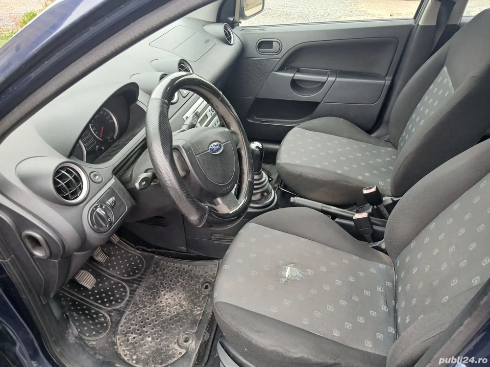 Vând Ford Fiesta,1.3 benzina,euro 4,an 2005