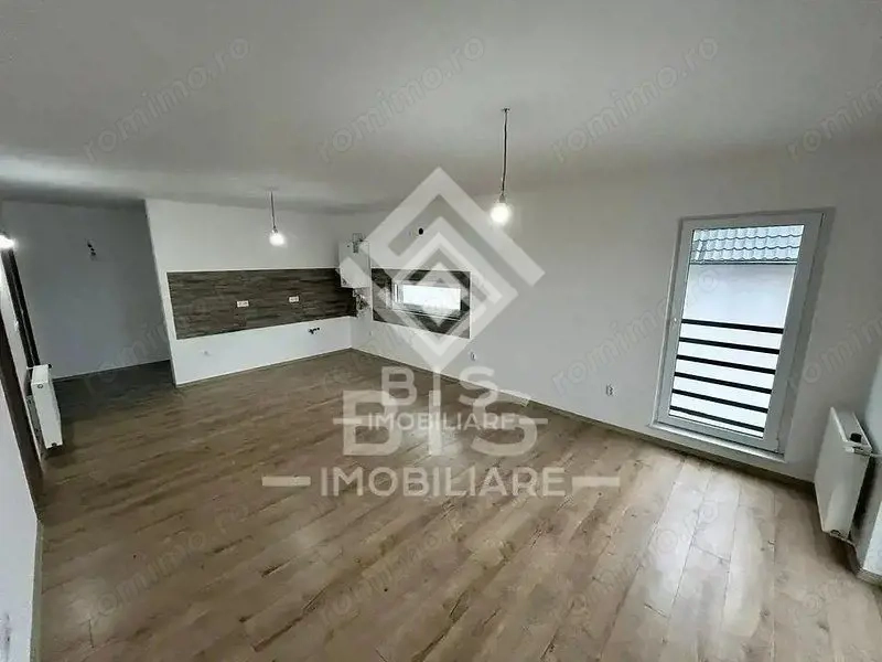 3 Apartamente 3 camere bloc nou