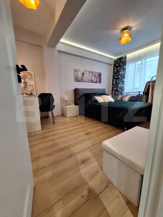 Apartament 2 camere Lux, ultrafinisat, mobilat complet, terasa 12mp, la cheie.