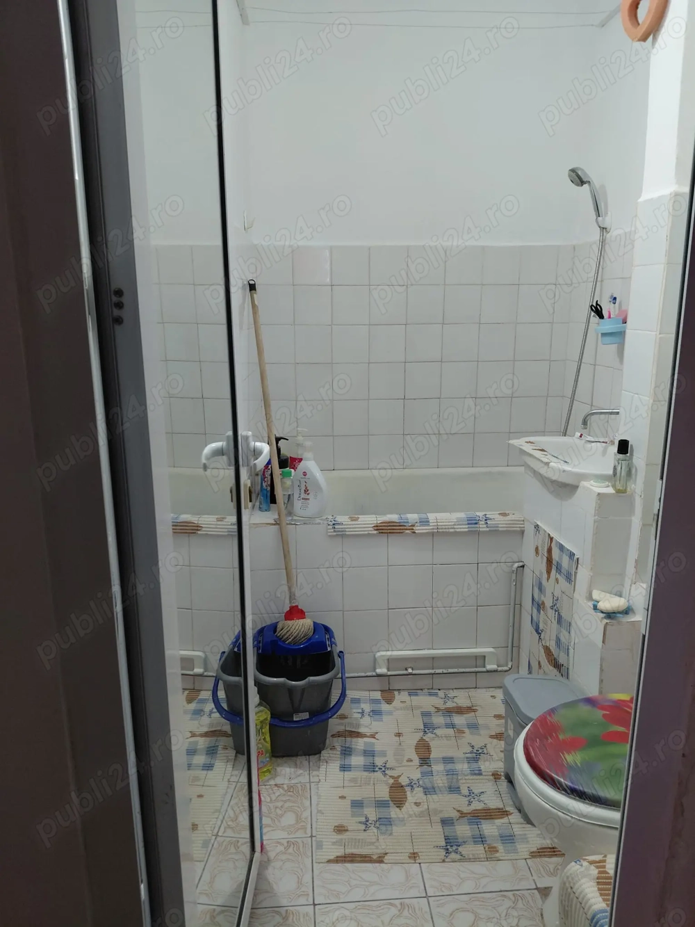 Vand urgent apartament decomandat 2 camere