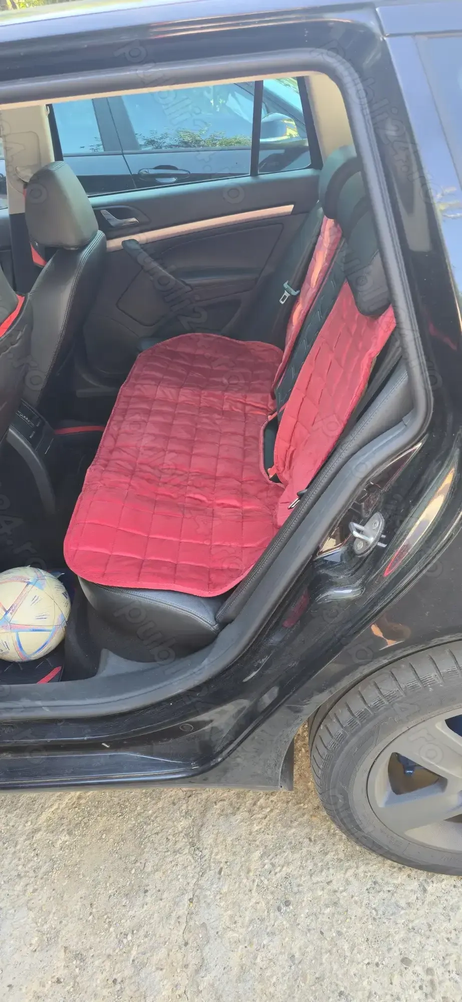 Husă banchetă, nouă!