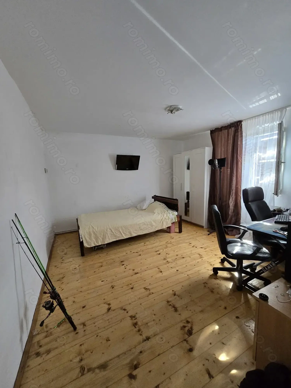 Parta-casa si teren 719 mp-parter