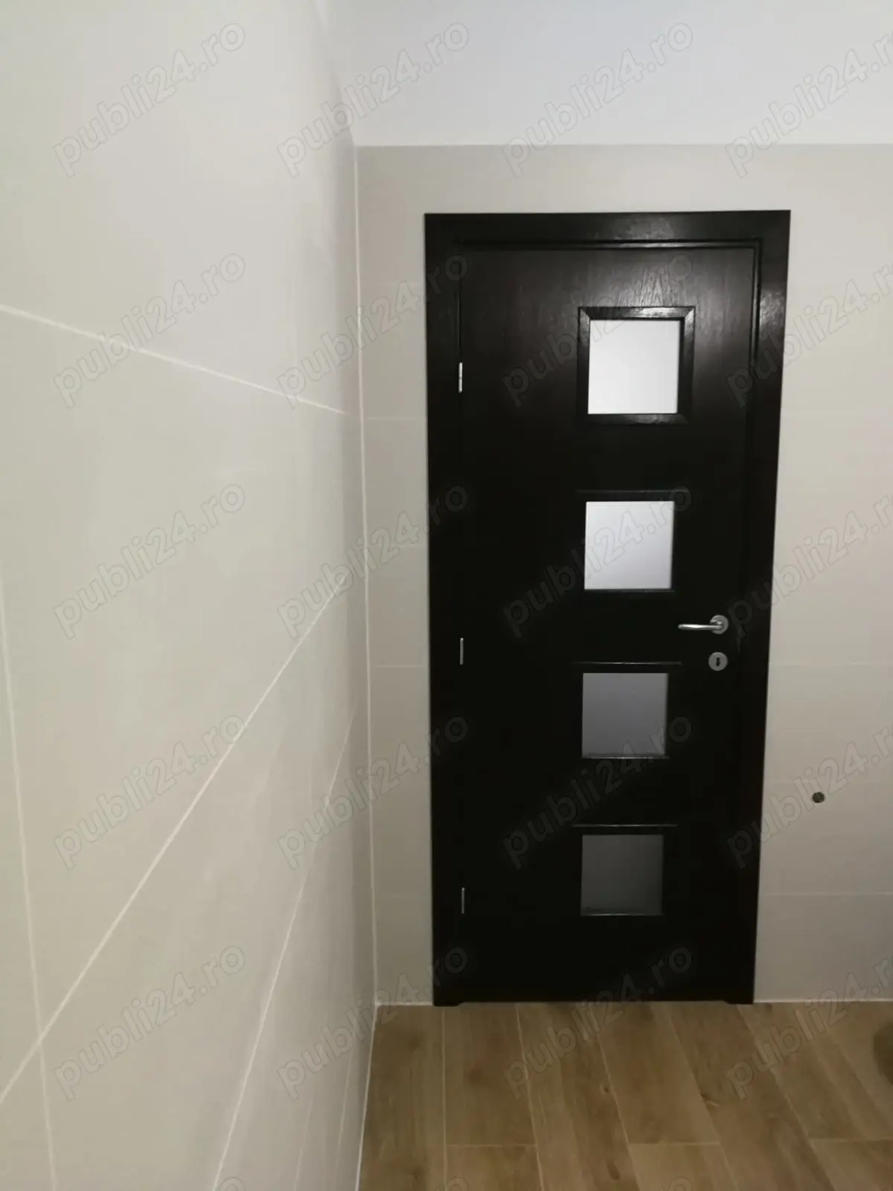 Montaj uși de interior. Lilieci - Servicii