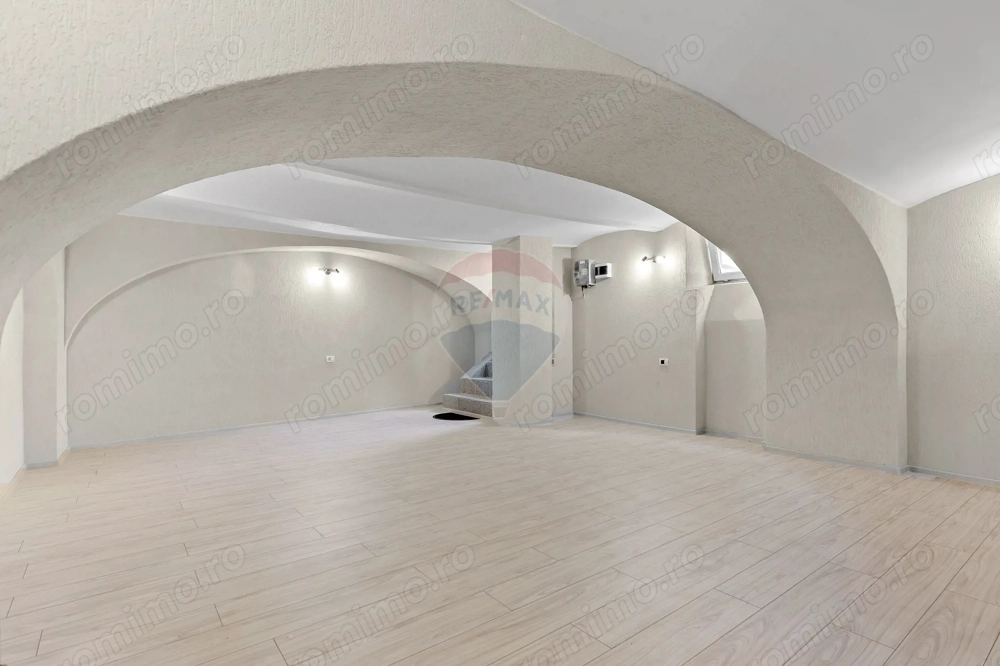 Spațiu comercial 70 mpc de vanzare pe Strada Marasesti