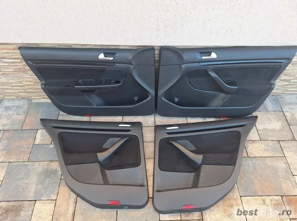 Set Tapiterie usa fete de usa stanga dreapta fata spate Vw Golf  6 / 5 retapitate alcantara negru